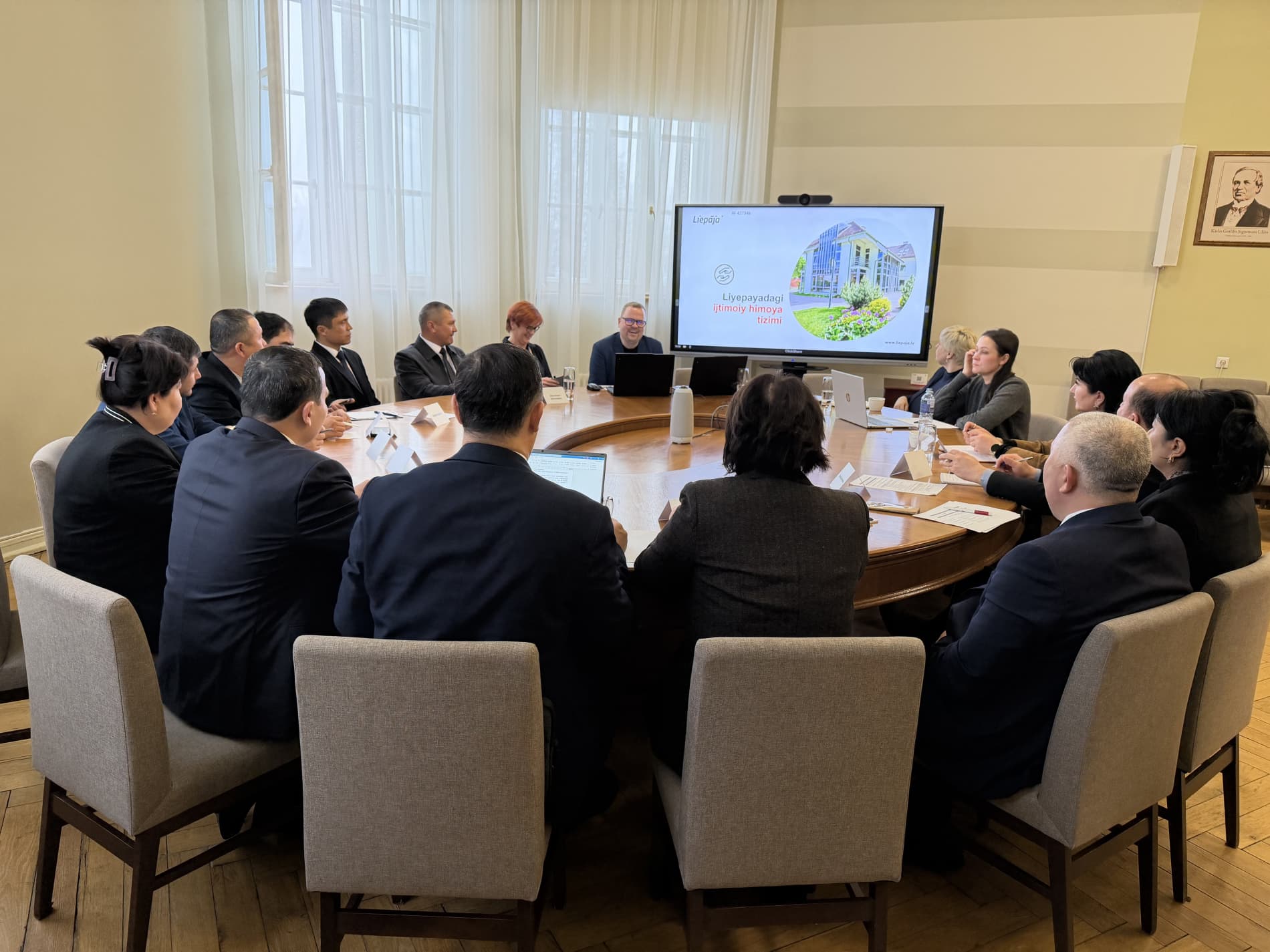 Для заместителей хокимов районов и городов организована стажировка в Латвии