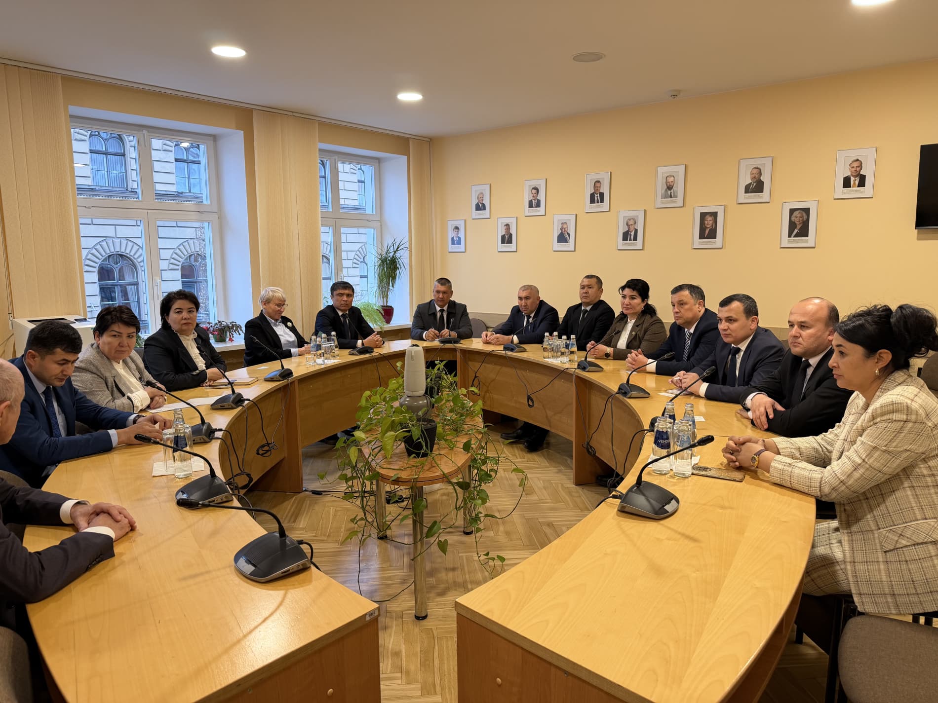 Для заместителей хокимов районов и городов организована стажировка в Латвии