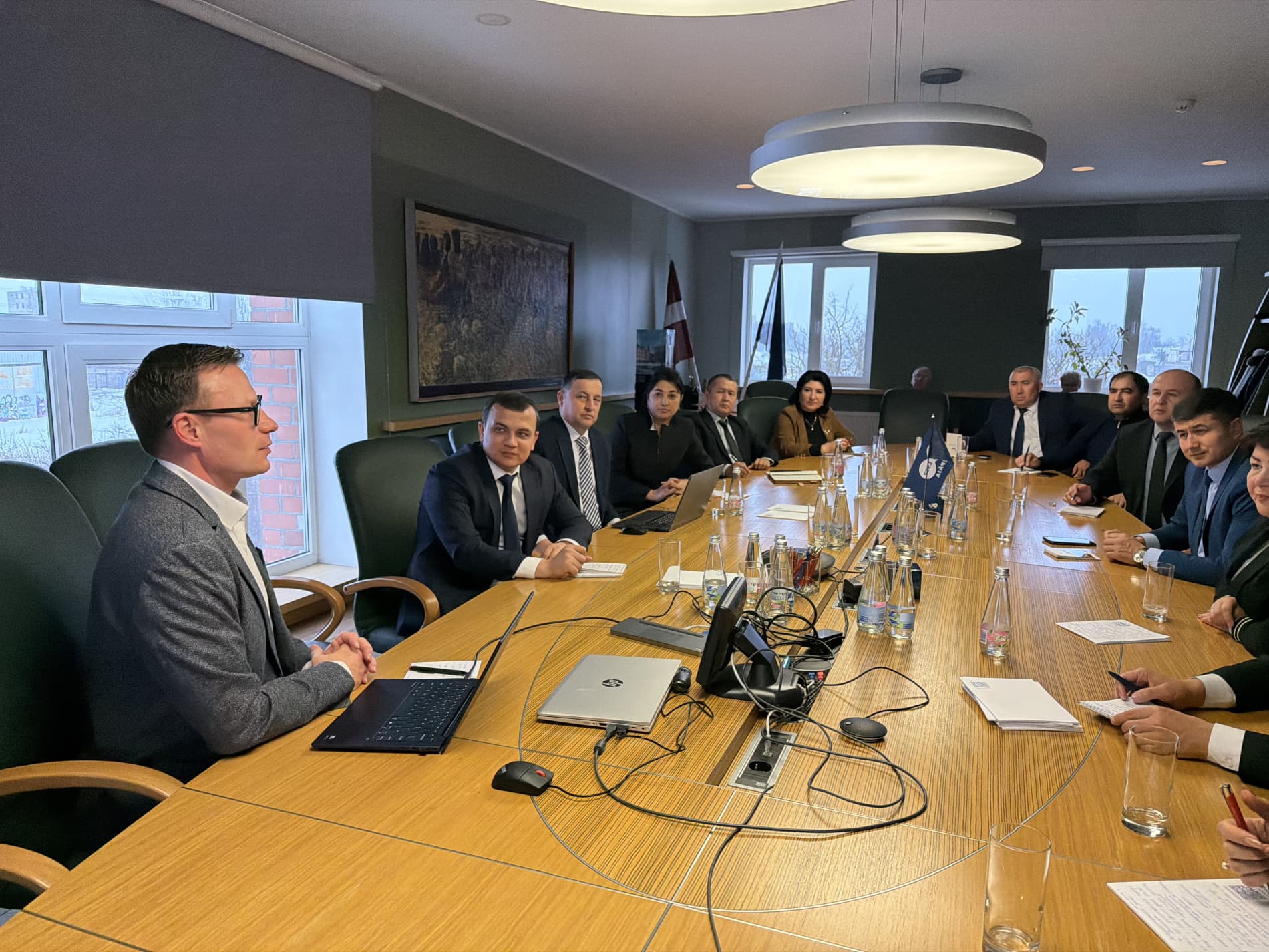 Для заместителей хокимов районов и городов организована стажировка в Латвии