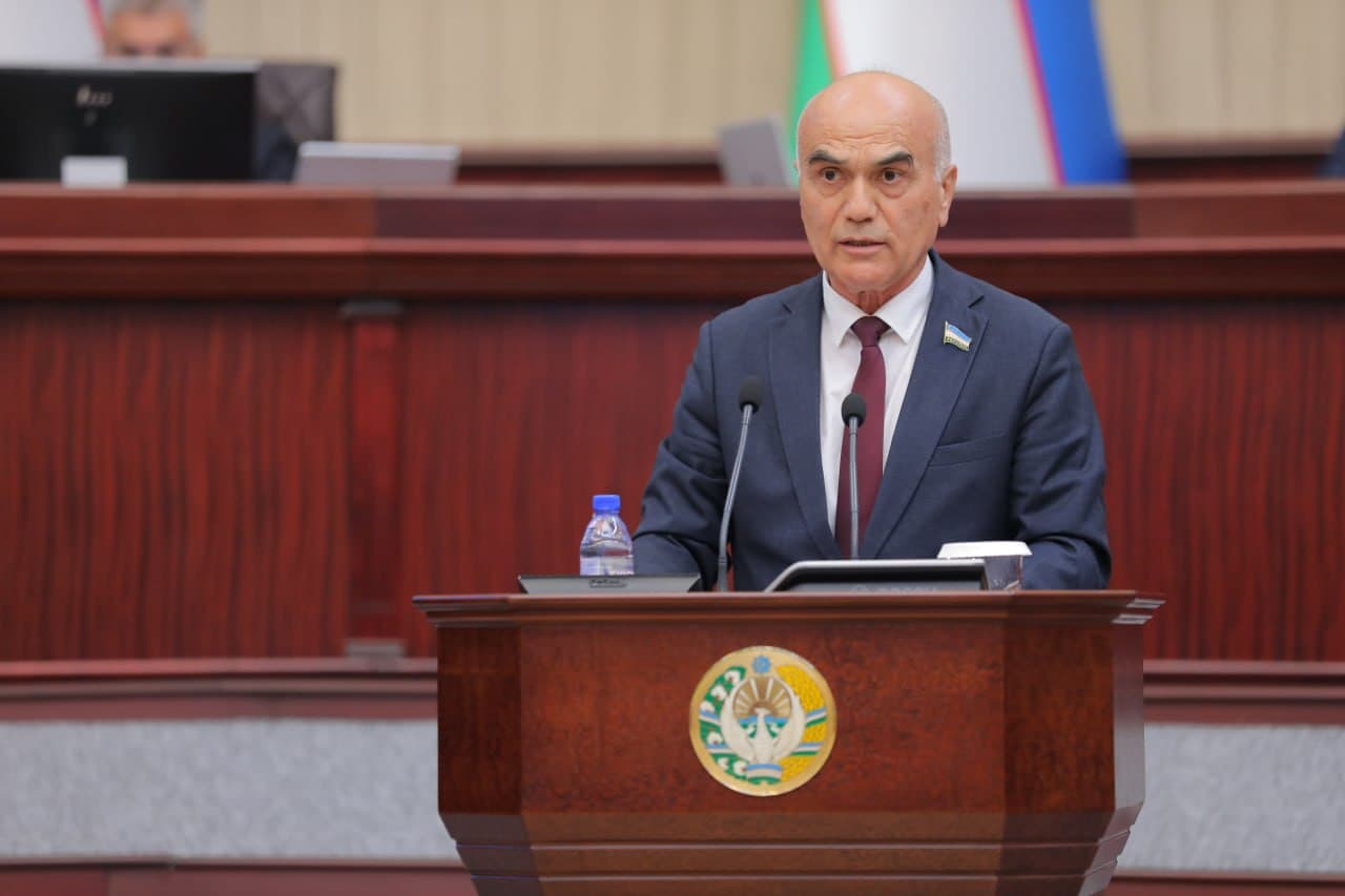 Davlat fuqarolik xizmatchisining xorijda o‘qish davrida lavozimi saqlab qolinadi