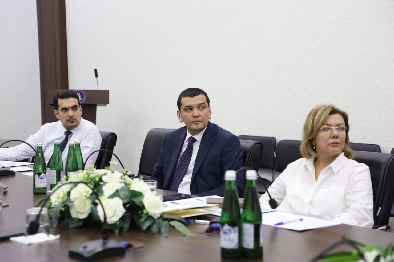 Tasviriy va amaliy san’at yo‘nalishlarini rivojlantirishga qaratilgan istiqbolli loyihalar muhokama qilindi