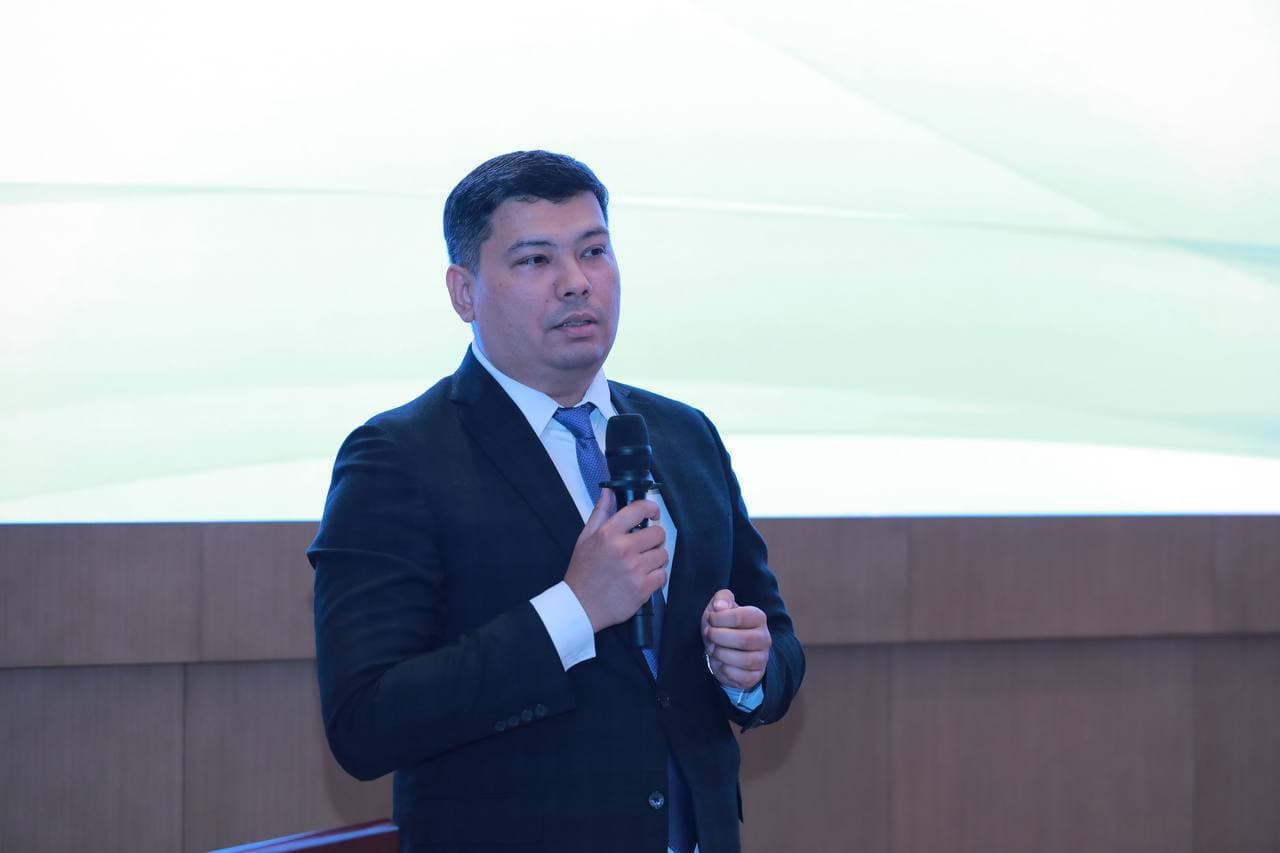 Seminarda davlat fuqarolik xizmatiga oid mehnat munosabatlari yuzasidan ochiq muloqot tashkil etildi